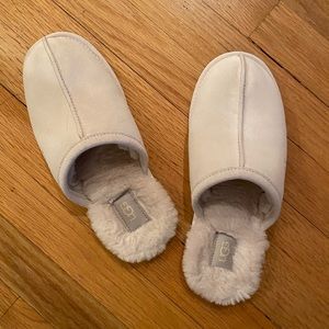 COPY - ugg slippers